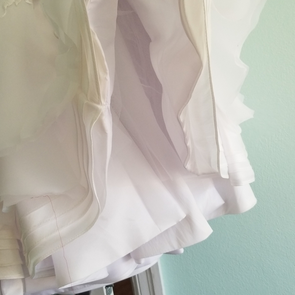 Wedding Dress - Picture 7 of 8